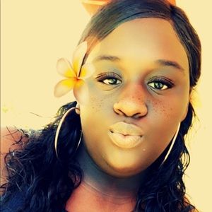 Meet your Posher, Tierra